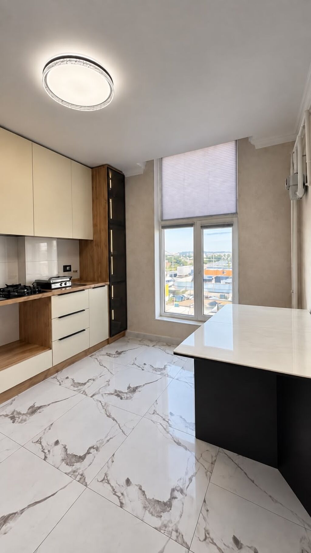 2 комнаты, 60 м², Кара-Жыгач ж/м Элитка, 3 этаж, Евроремонт: фото 2