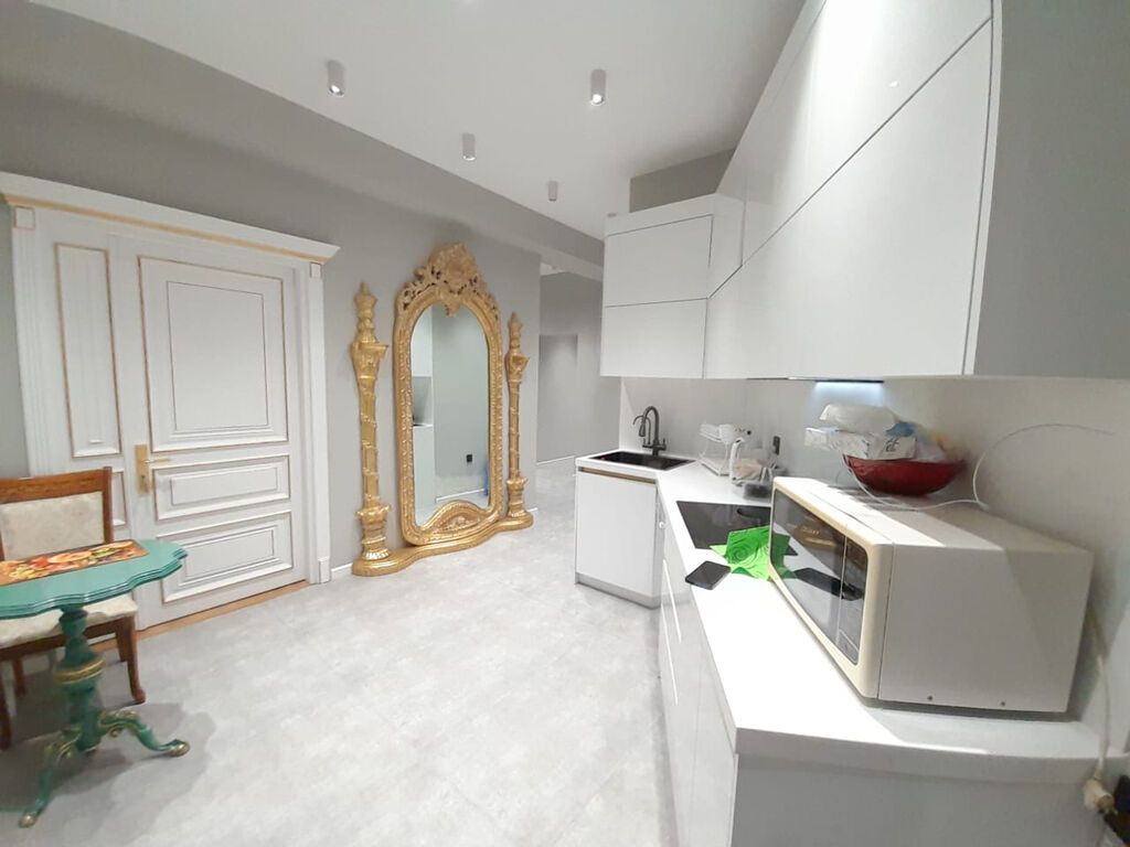 3 otaqlı, Yeni tikili, 92 kv. m