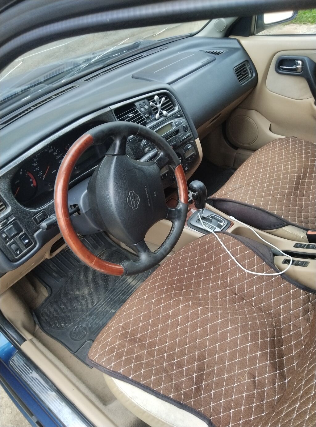 Nissan Primera: 1999 г., 2 л, Автомат, Седан: фото 4
