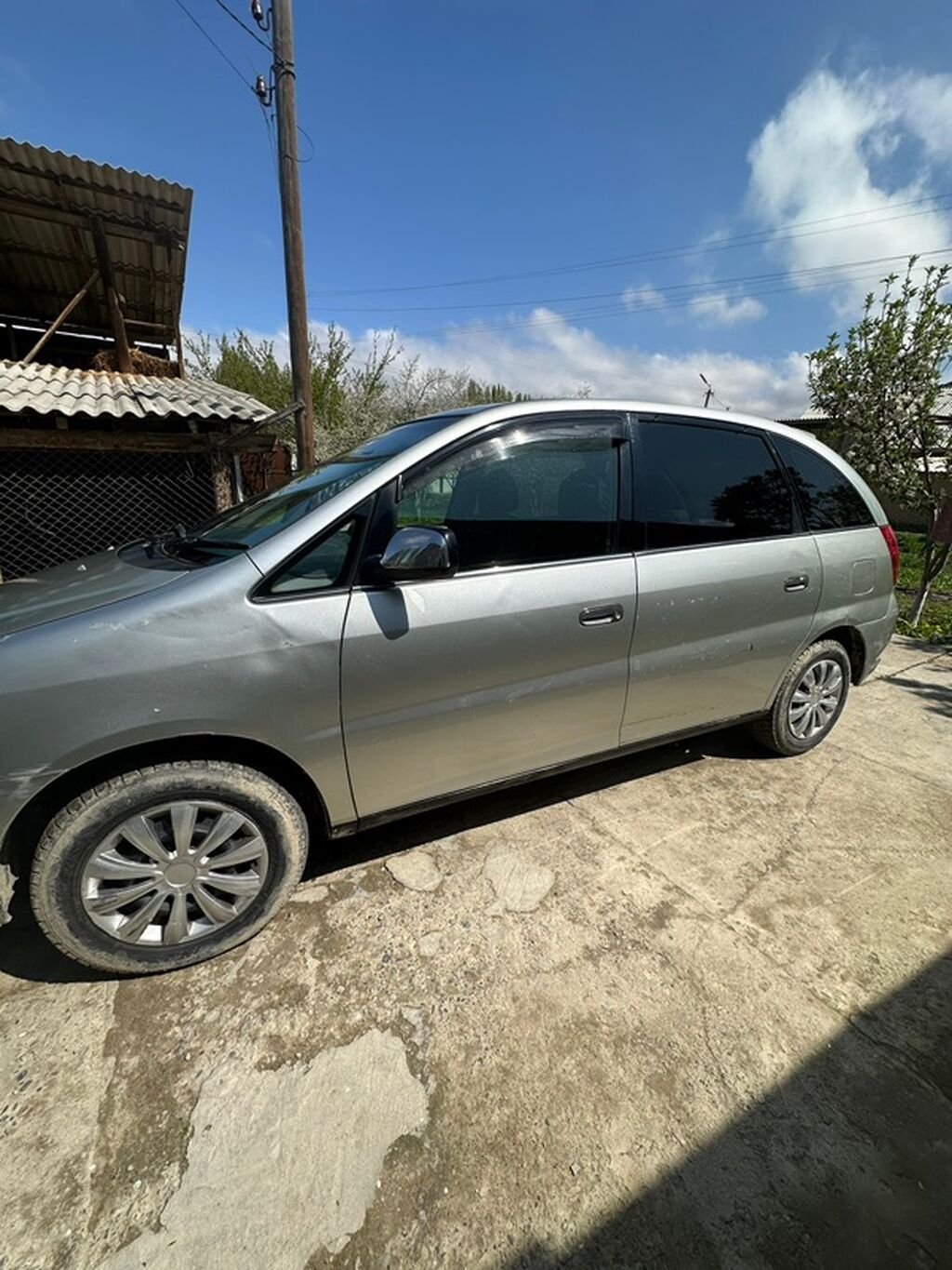 Toyota Nadia: 1998 г., Автомат, Бензин, Универсал: фото 2