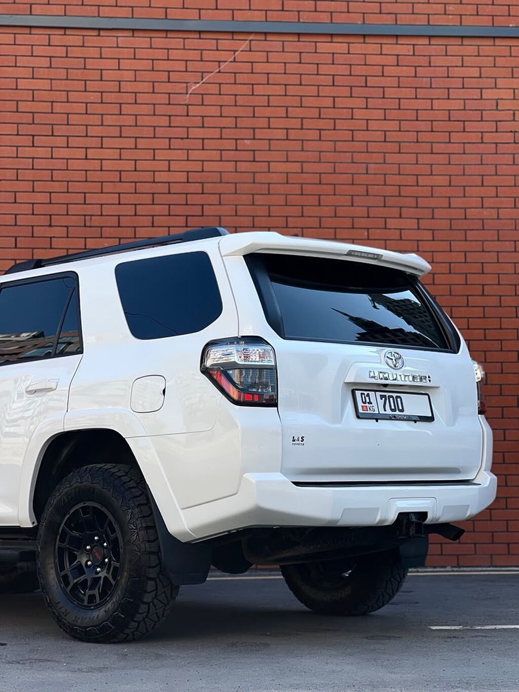 Toyota 4Runner: 2020 г., 4 л, Автомат, Бензин, Внедорожник: фото 5
