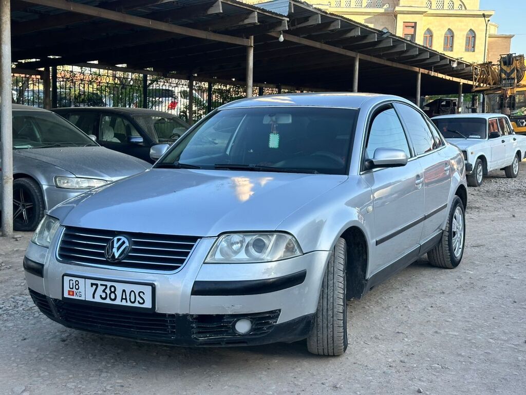 Volkswagen Passat: 2002 г., 2 л, Механика, Бензин, Седан: фото 7