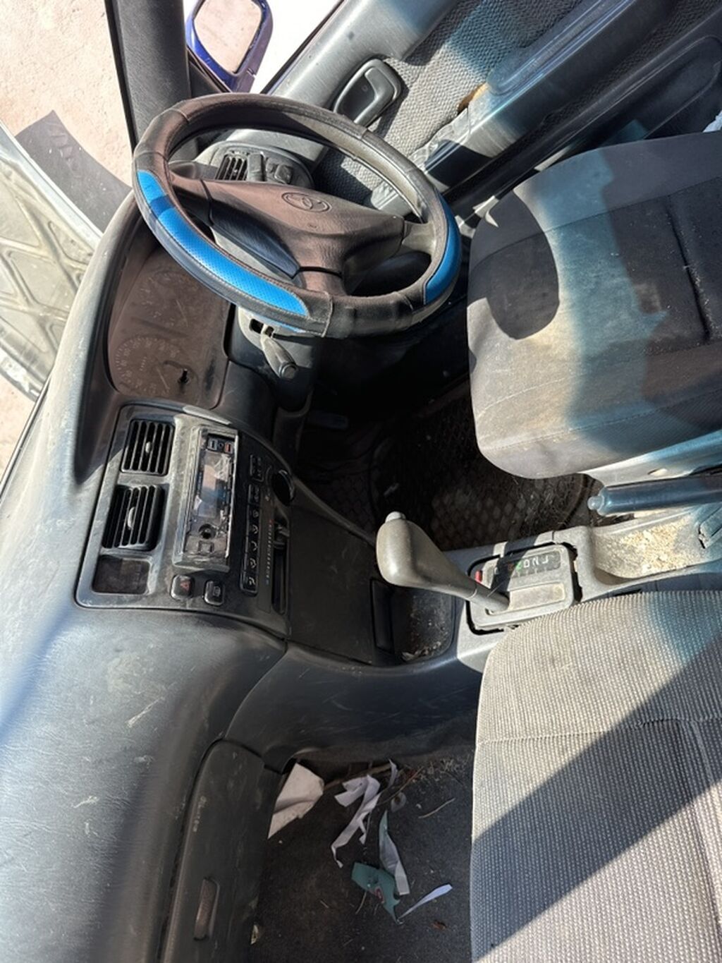 Toyota Corolla: 1995 г., Бензин, Седан: фото 5