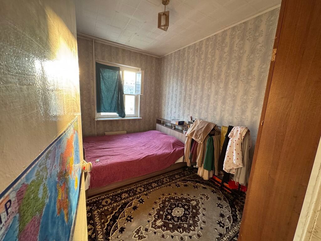 3 комнаты, 78 м², 12 мкр 106 серия, 8 этаж, Старый ремонт: фото 4