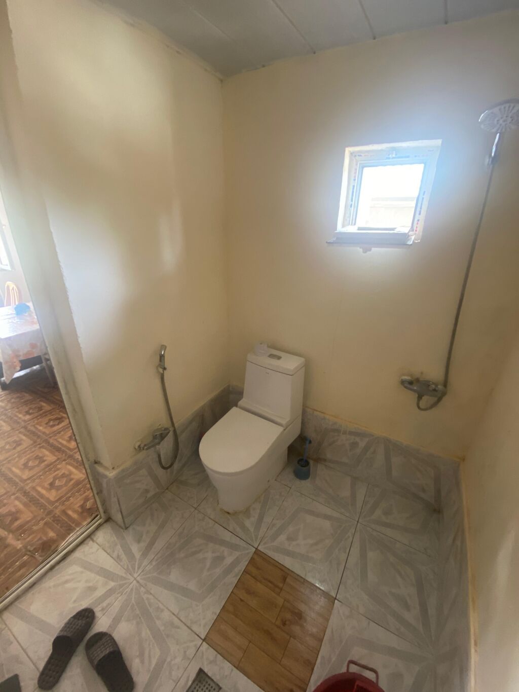 2 otaqlı həyət evi – kirayəlik yaşayış sahəsi Plan və otaqlar: -