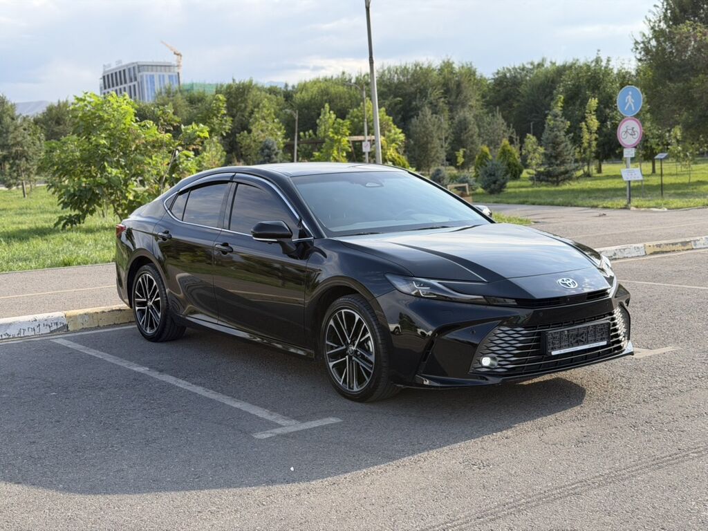 Toyota Camry: 2024 г., 2.5 л, Автомат, Бензин, Седан: фото 3