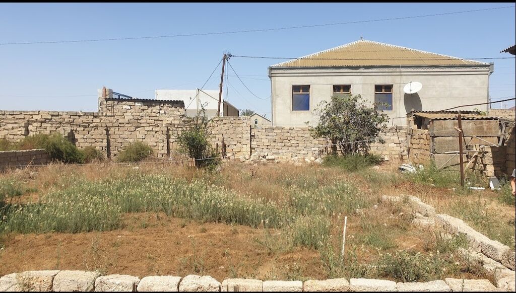 3 sot, Tikinti, Bələdiyyə