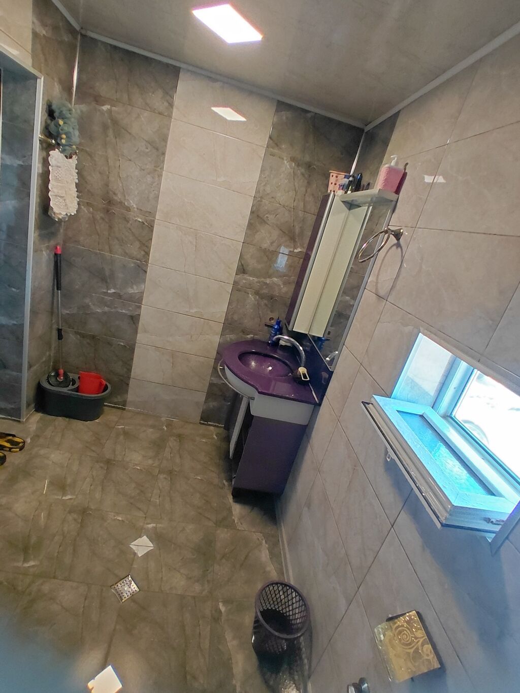 TECILI KIRAYE VERILIR. Aile ucun sirket emekdaslari ucun ferq etmez