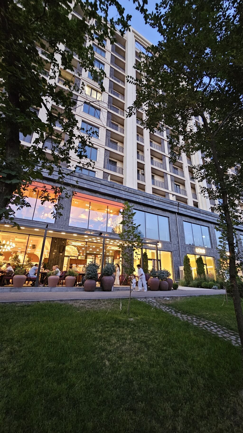2 комнаты, 77 м², ЖД вокзал Элитка, 8 этаж