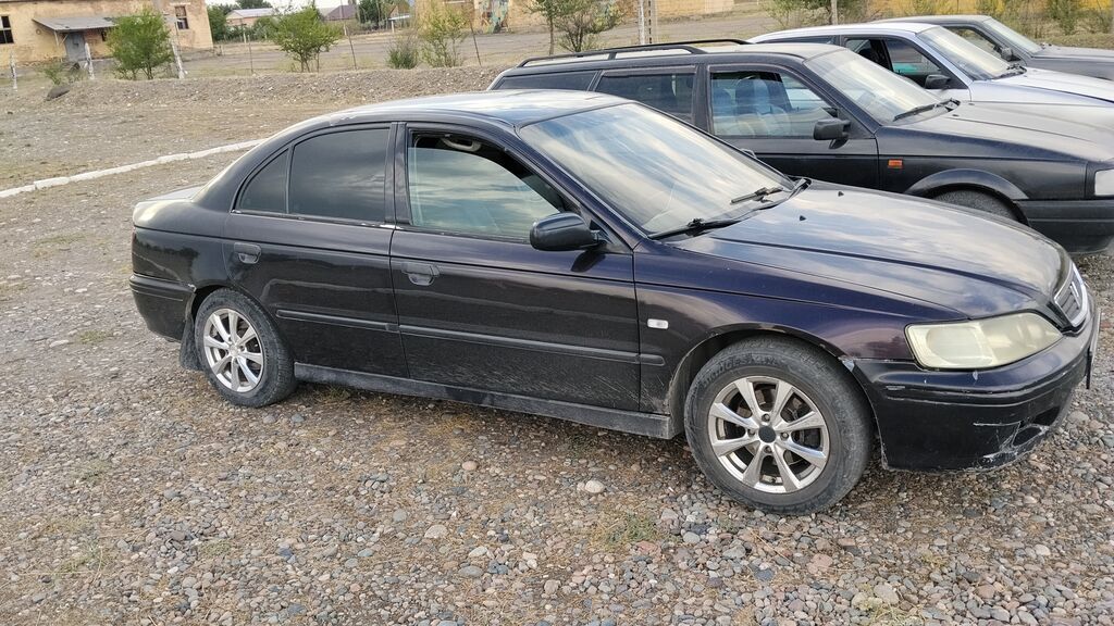 Honda Accord: 1999 г., Механика, Седан: фото 2
