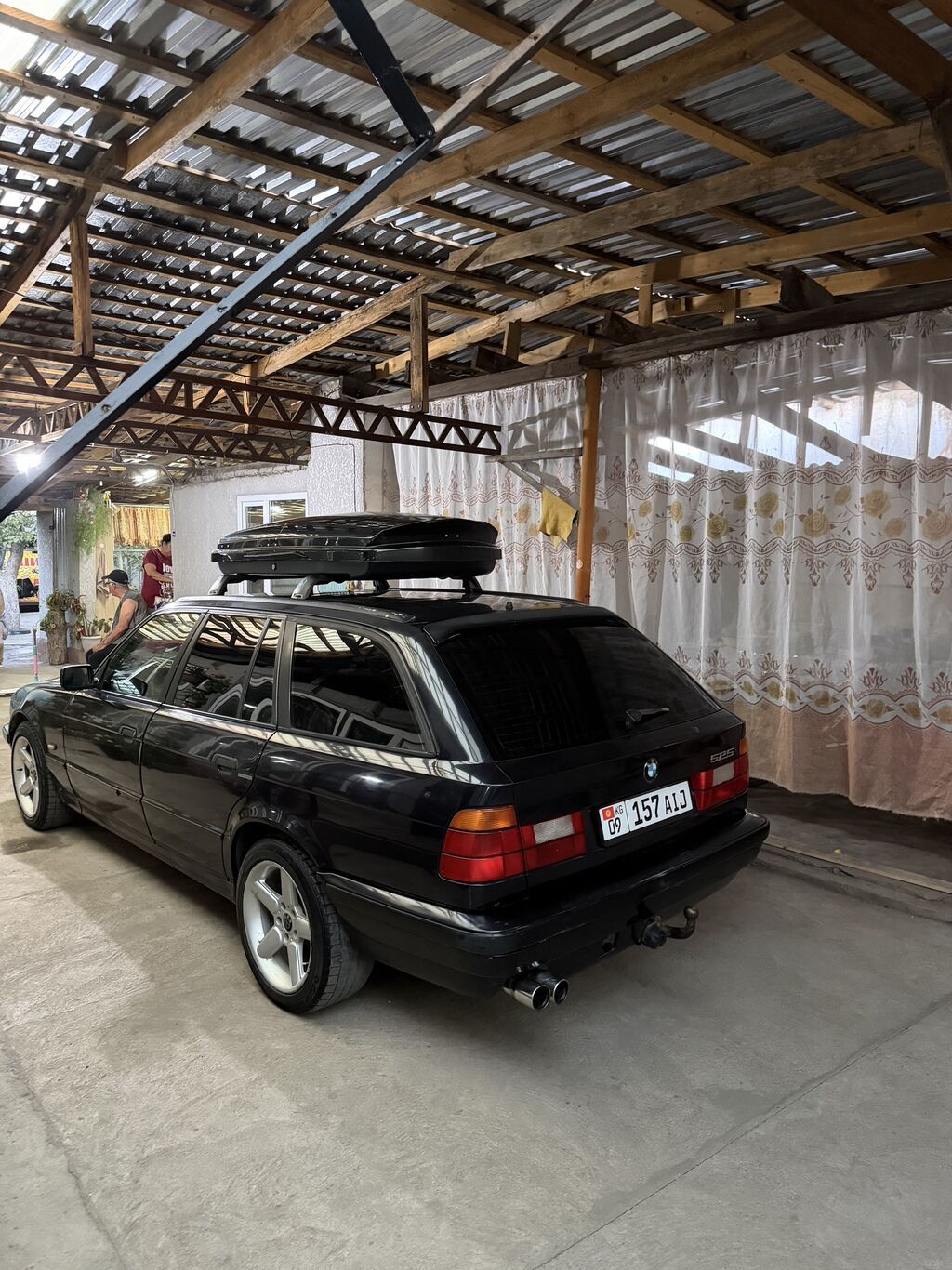 BMW 525: 1993 г., 2.5 л, Механика, Бензин, Универсал: фото 5