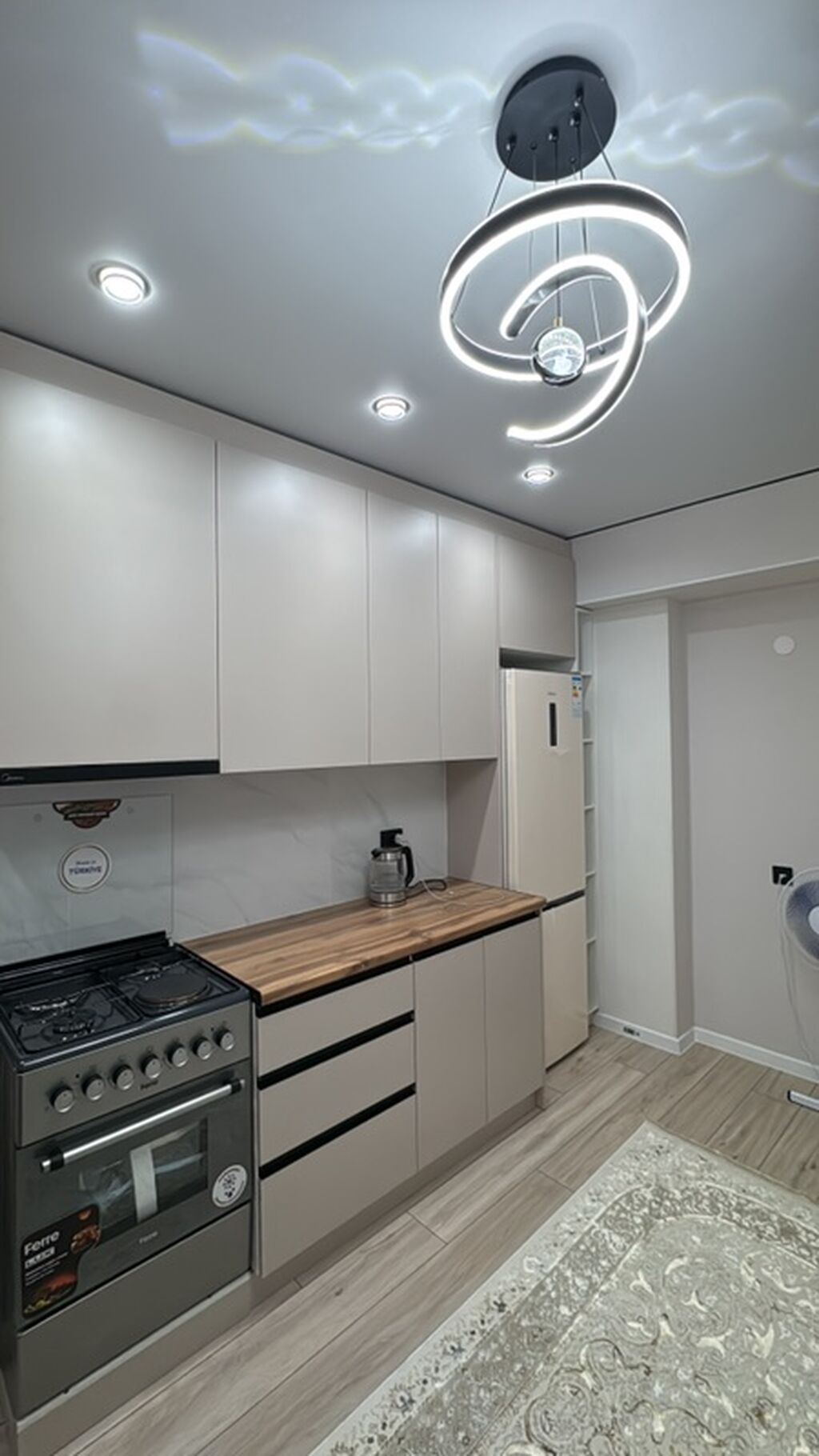 1 комната, 46 м², парк Фучика 5 этаж, Дизайнерский ремонт: фото 2