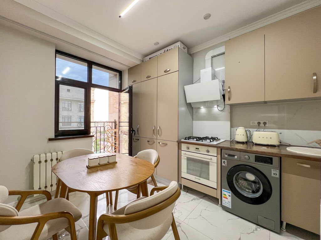 2 комнаты, 53 м², Ак-Кеме Элитка, 11 этаж, Евроремонт: фото 3