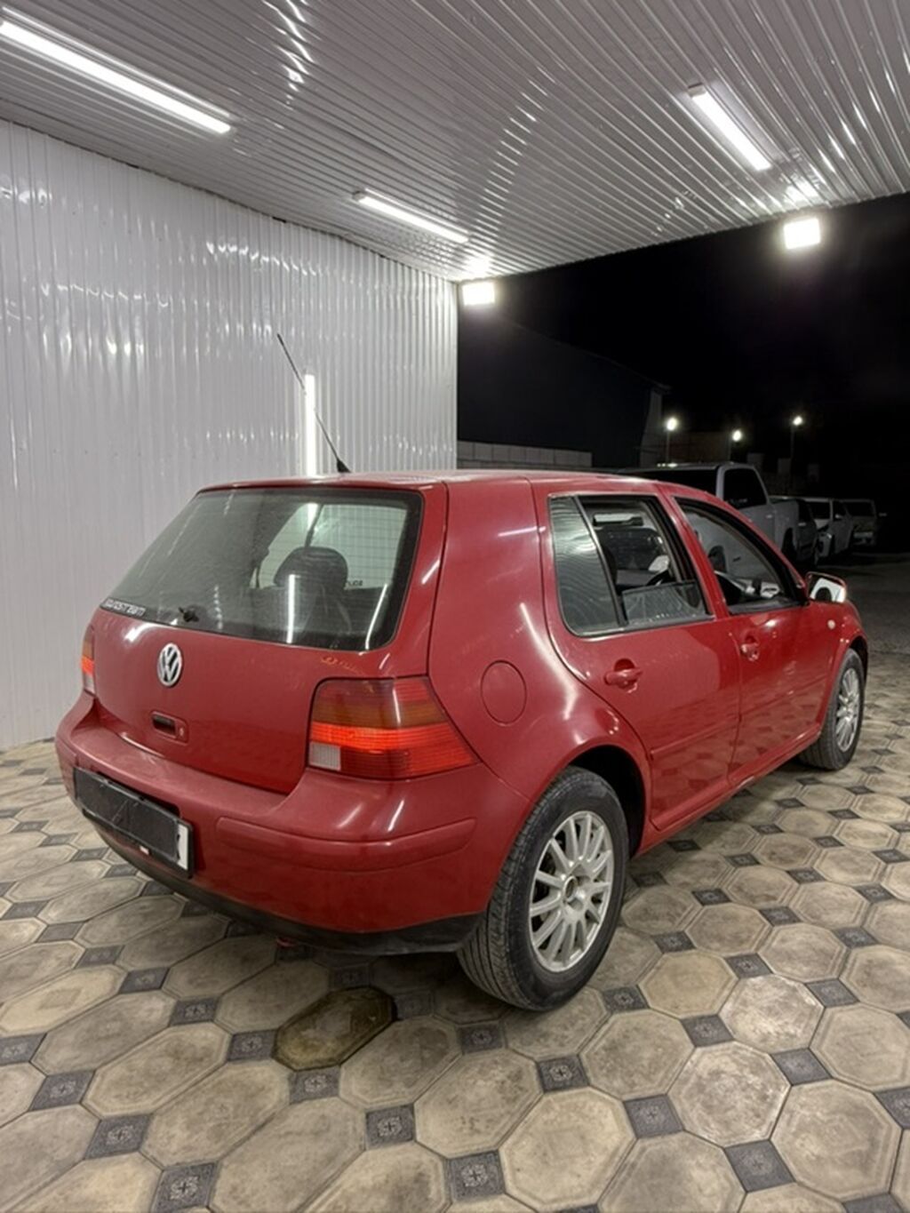 Volkswagen Golf: 2003 г., 1.8 л, Автомат, Бензин, Хэтчбэк: фото 6
