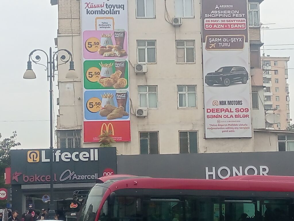 Salam ev uzunmüddətli verilir. 077_304_50_10. Memar Əcəmi metrosunun