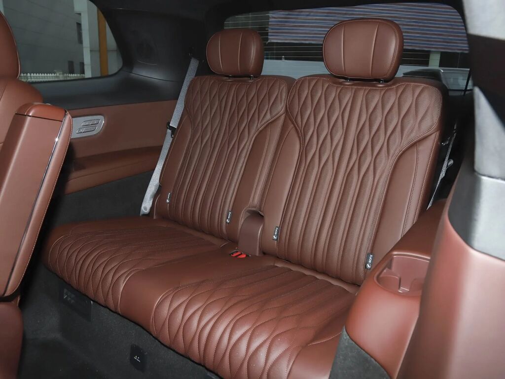 Geely Galaxy M9: 2026 г., 1.5 л, Автомат, Гибрид, Внедорожник: фото 7
