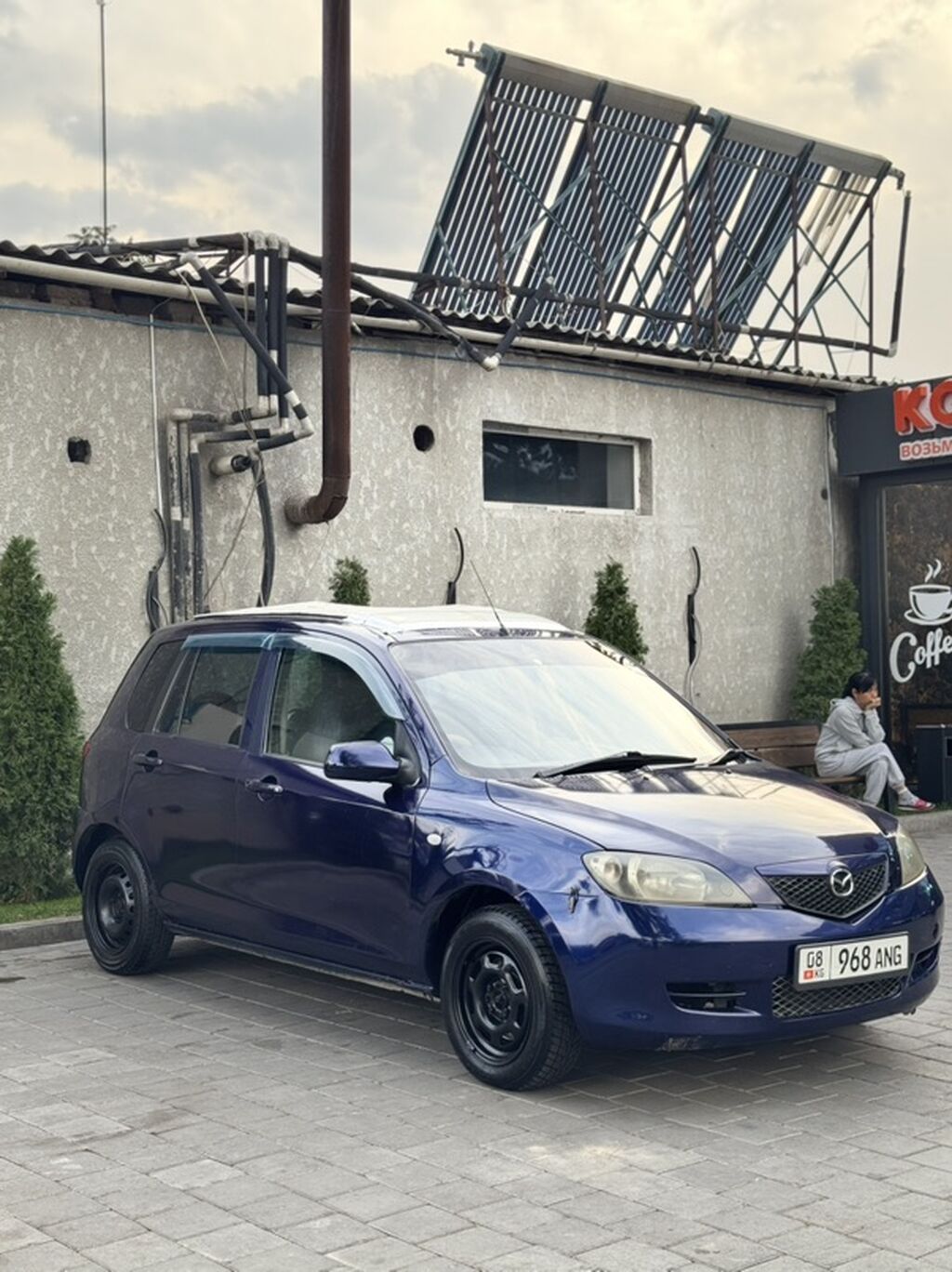Mazda Demio: 2003 г., 1.3 л, Автомат, Бензин, Хэтчбэк: фото 2