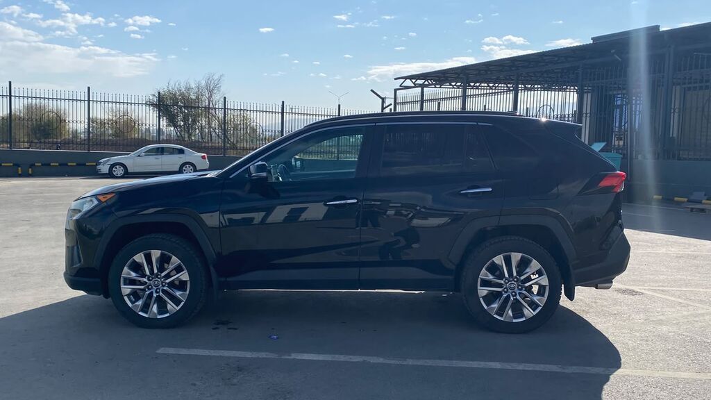 Toyota RAV4: 2019 г., 2.5 л, Автомат, Бензин, Кроссовер: фото 6