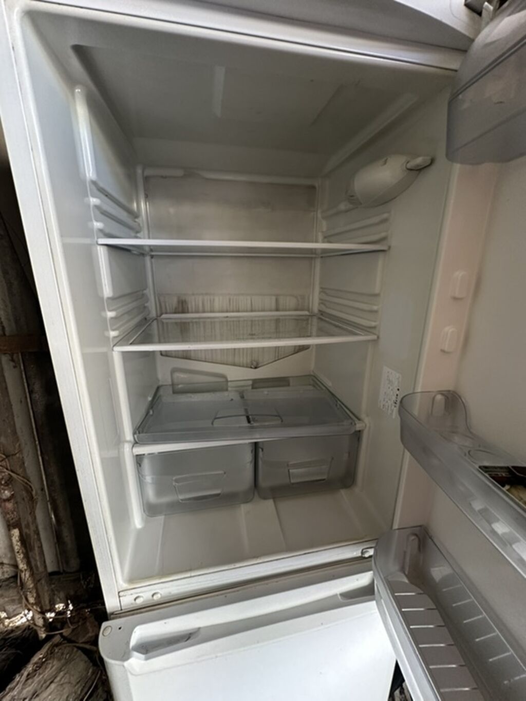 Холодильник Indesit, двухкамерный, белый, нижняя морозильная камера: фото 4