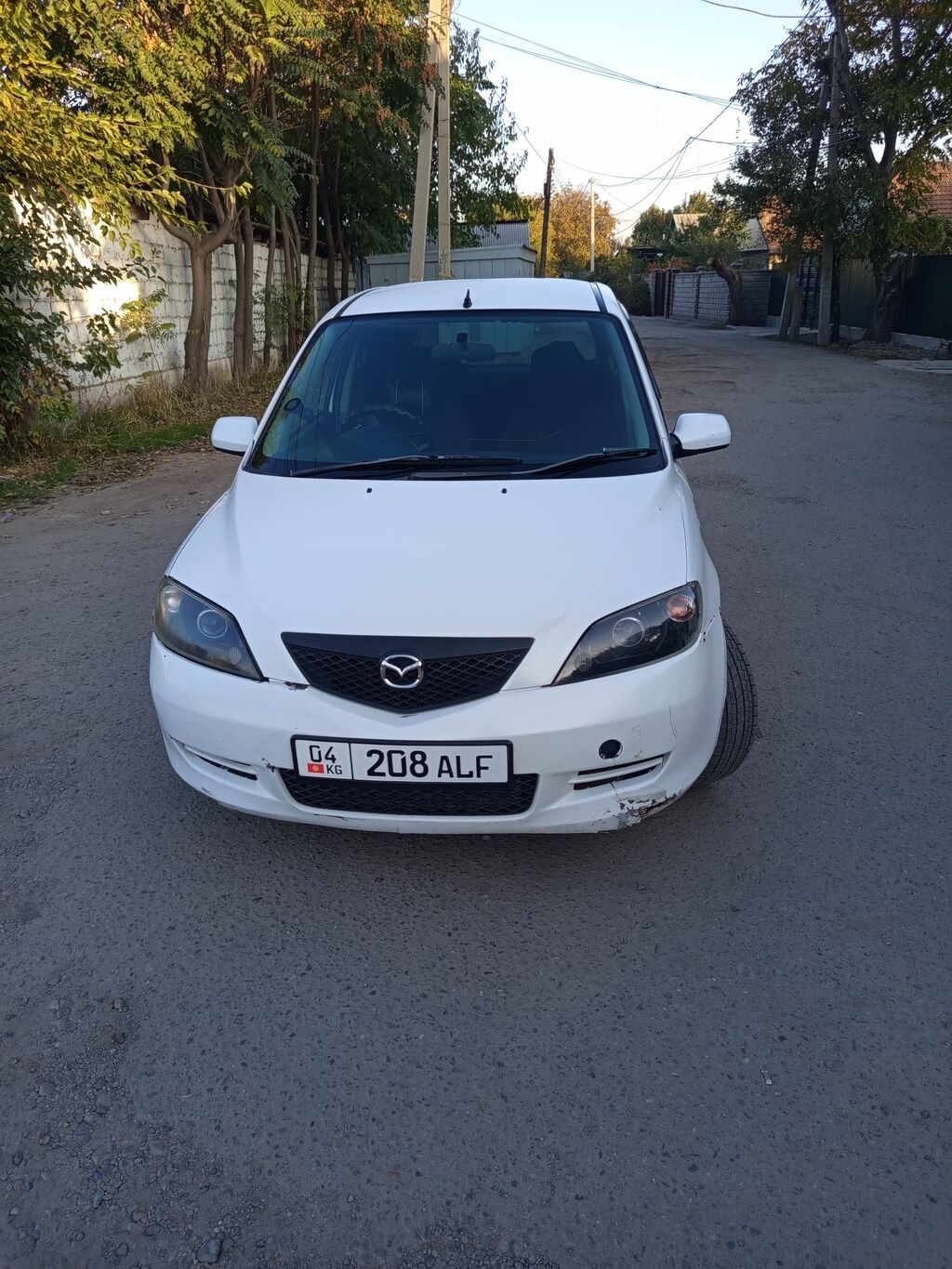 Mazda Demio: 2005 г., Хэтчбэк: фото 2