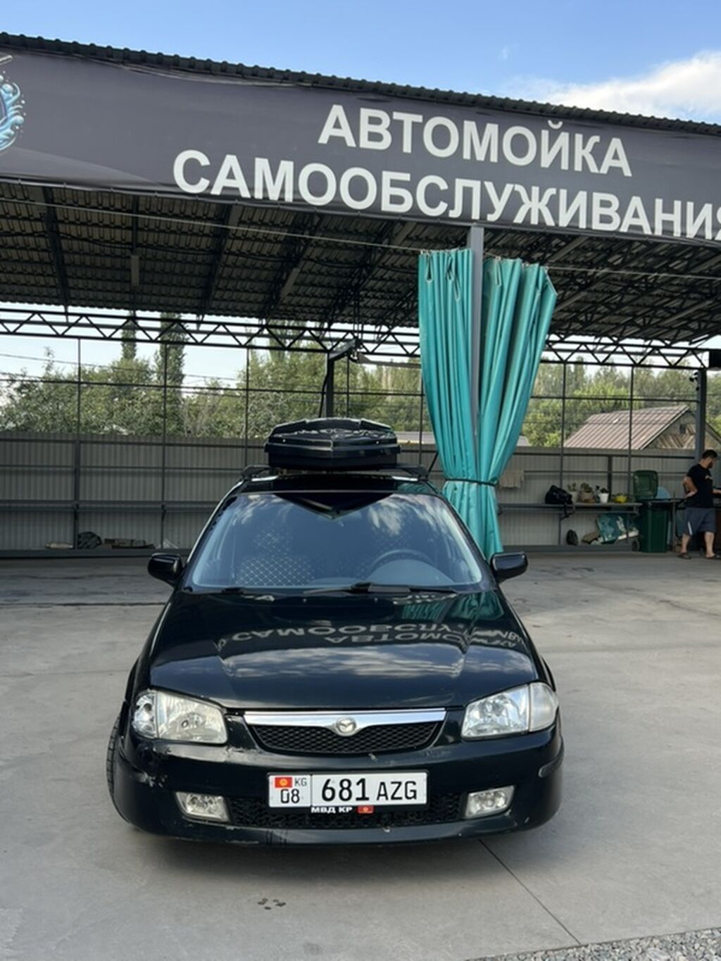 Mazda 323: 1999 г., 1.6 л, Механика, Бензин, Универсал: фото 2