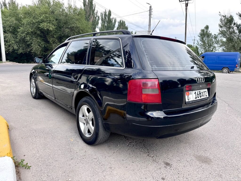 Audi A6 2001 г., 2.4 л, механика, универсал: фото 5