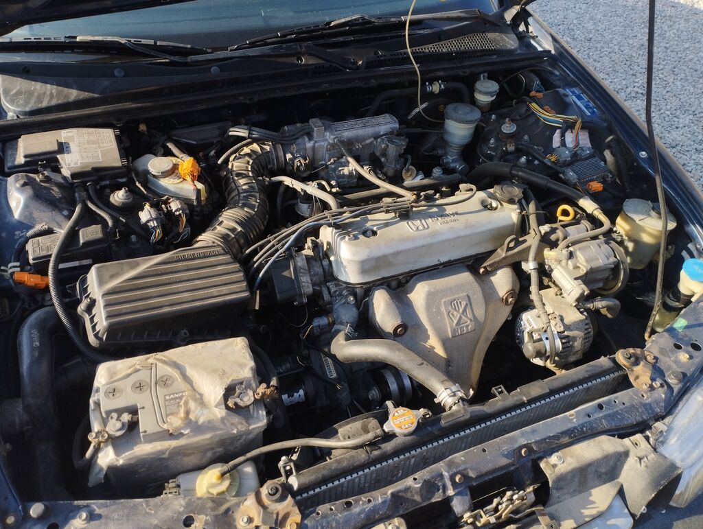 Honda Accord: 1994 г., 2 л, Механика, Бензин, Седан: фото 5