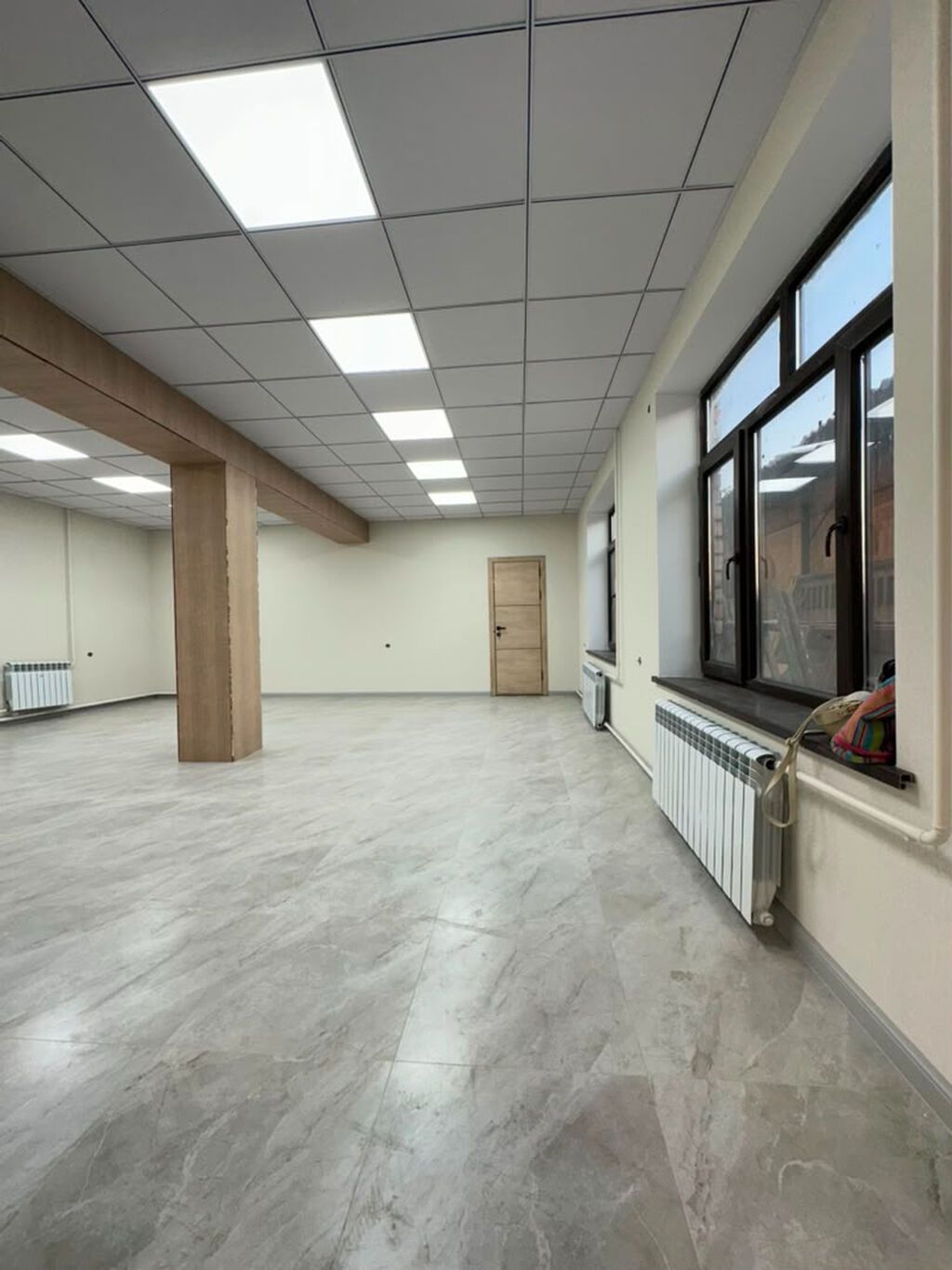 : 170 м², С ремонтом, С отдельным санузлом