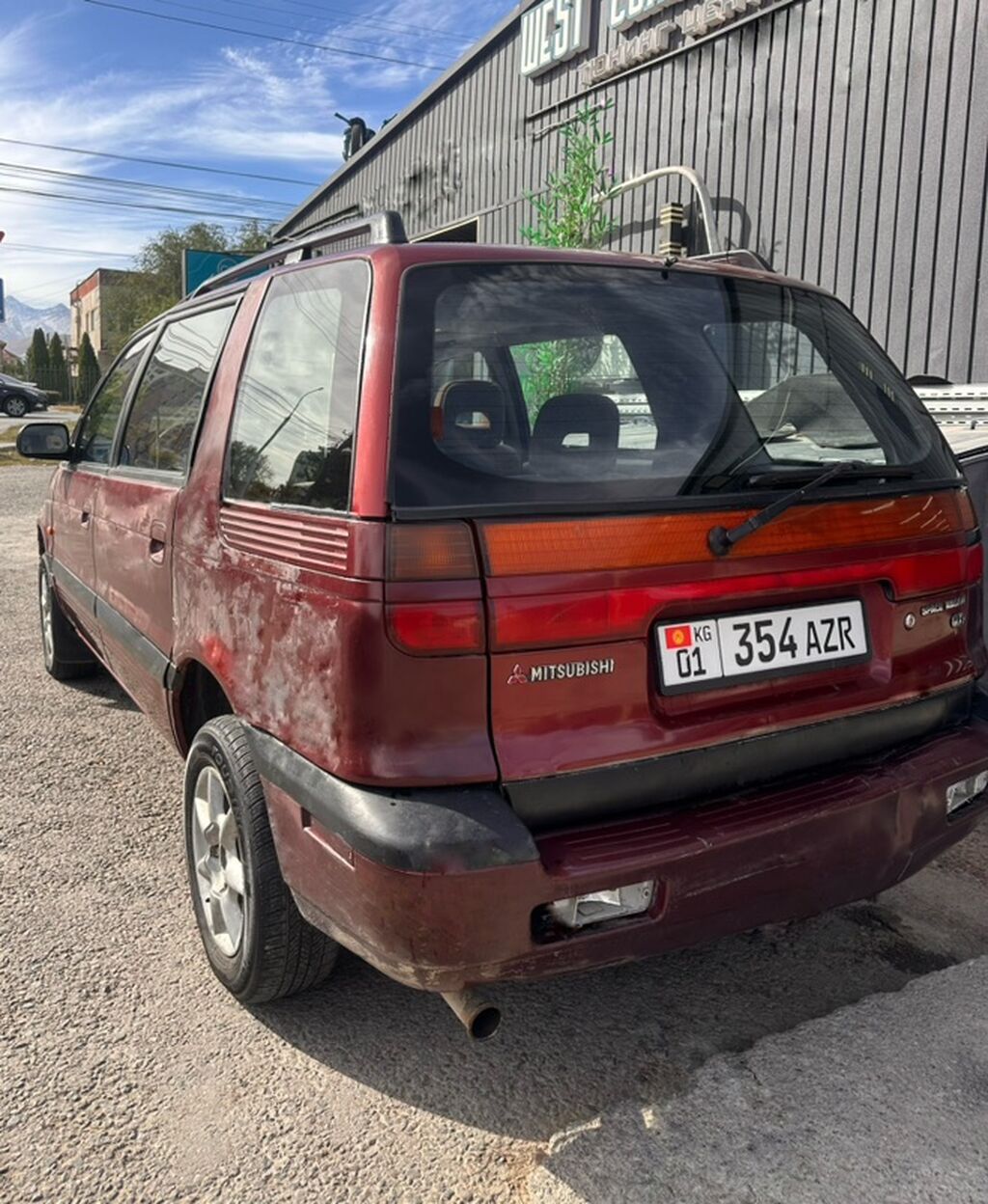 Mitsubishi Space Wagon: 1994 г., 2 л, Механика, Бензин, Минивэн: фото 2