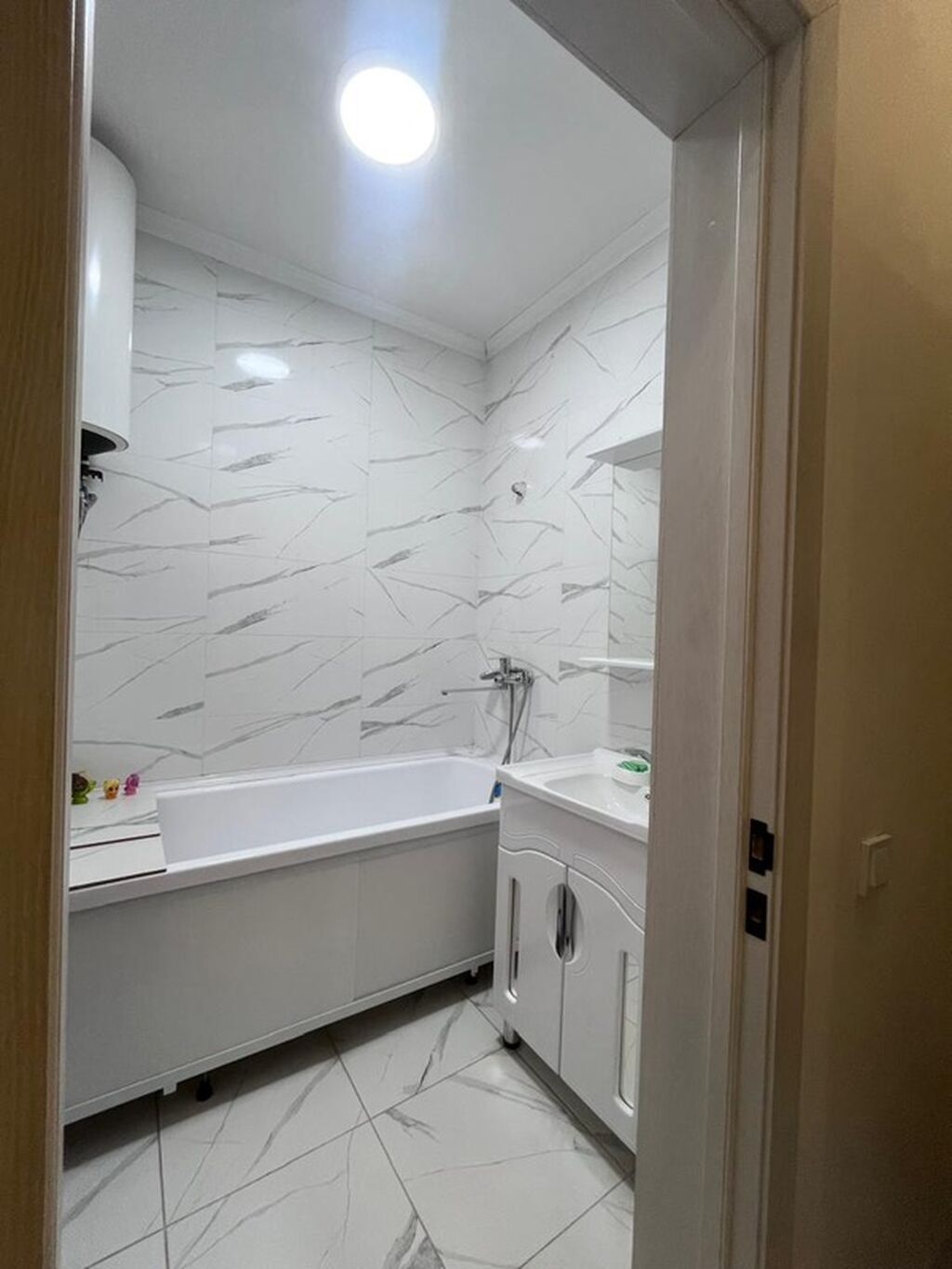 3 комнаты, 81 м², ул. Масалиева-Монуева, Индивидуалка, 12 этаж, Дизайнерский ремонт: фото 6