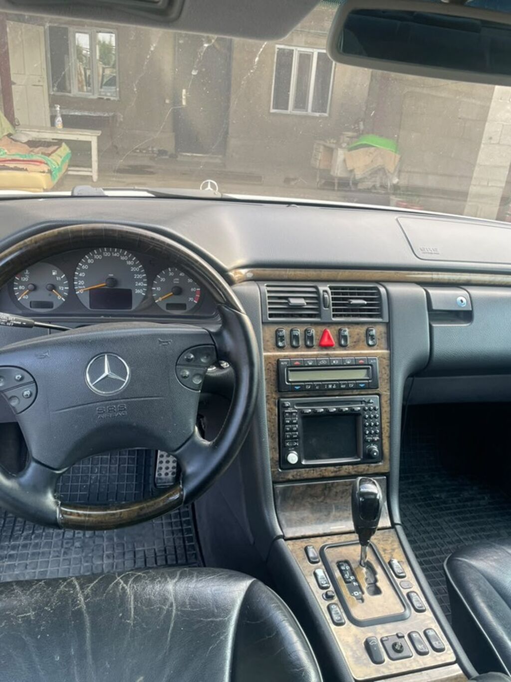 Mercedes-Benz E-Class: 2000 г., 4.3 л, Автомат, Бензин, Седан: фото 1