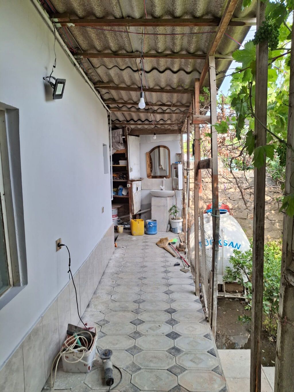 100 kv. m, 3 otaqlı, Qaz, İşıq, Su