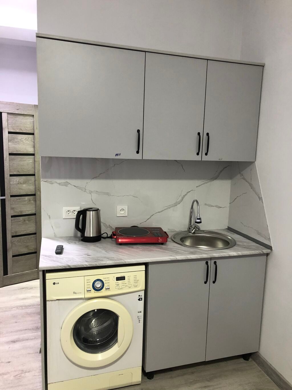 Квартира двухкомнатная сдаю Центр 520 $ и плюс депозит 200 $ плюс: фото 4