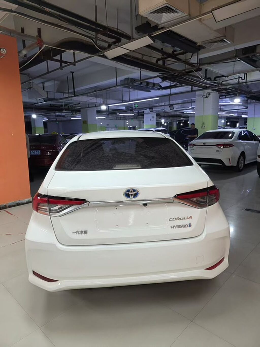 Toyota Corolla: 2021 г., 1.8 л, Вариатор, Гибрид, Седан: фото 6