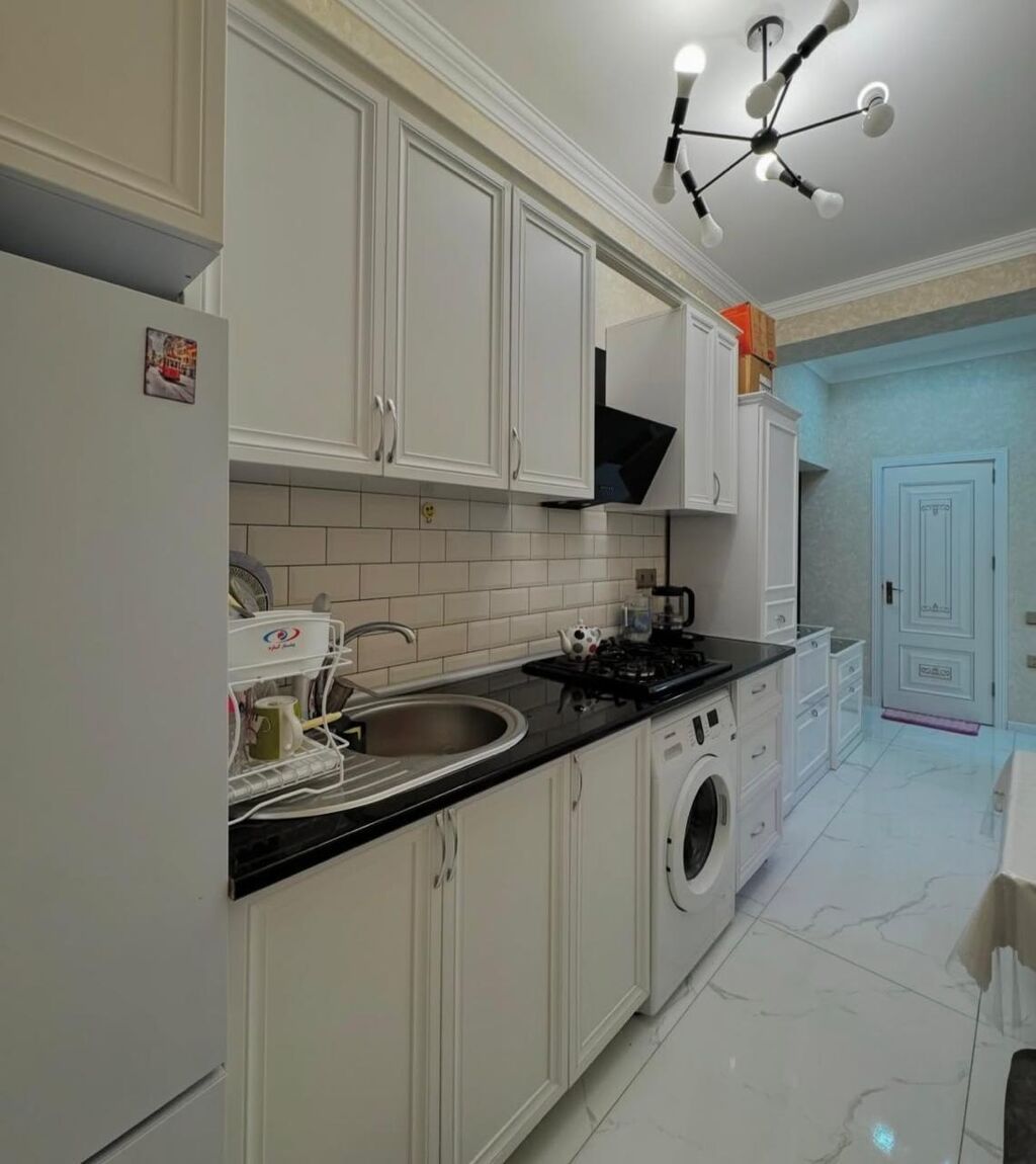Bakıxanov qəs., 2 otaqlı, Yeni tikili, m. Neftçilər, 52 kv. m