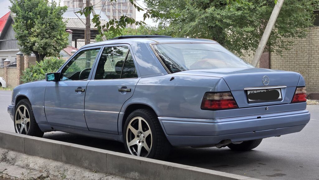 Mercedes-Benz W124: 1993 г., 2.8 л, Автомат, Бензин, Седан: фото 6