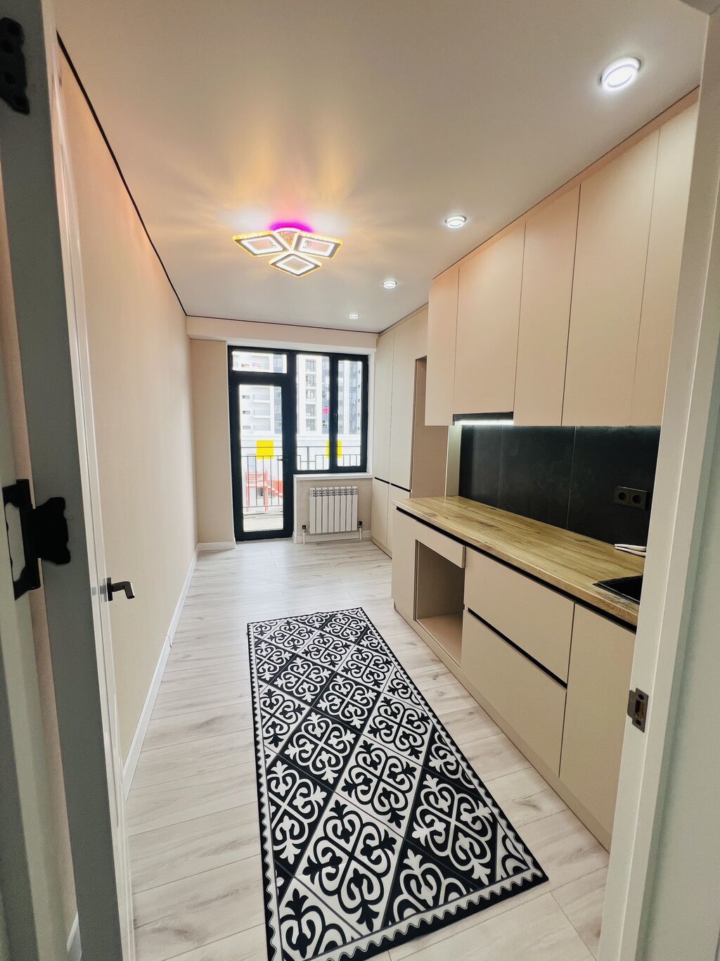 2 комнаты, 65 м², Дордой Моторс рынок Элитка, 5 этаж, Дизайнерский ремонт: фото 2
