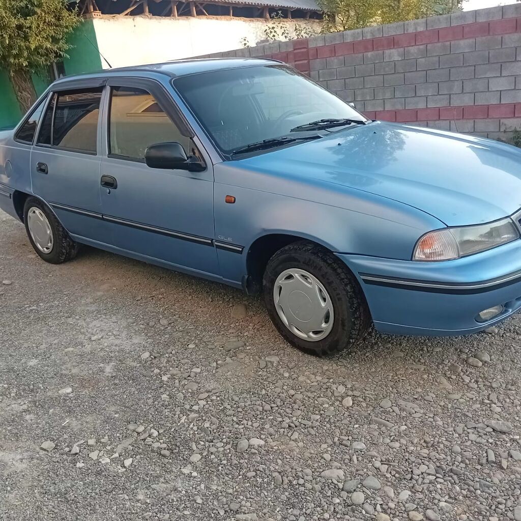 Daewoo Nexia: 2007 г., 1.5 л, Механика, Бензин, Седан: фото 2