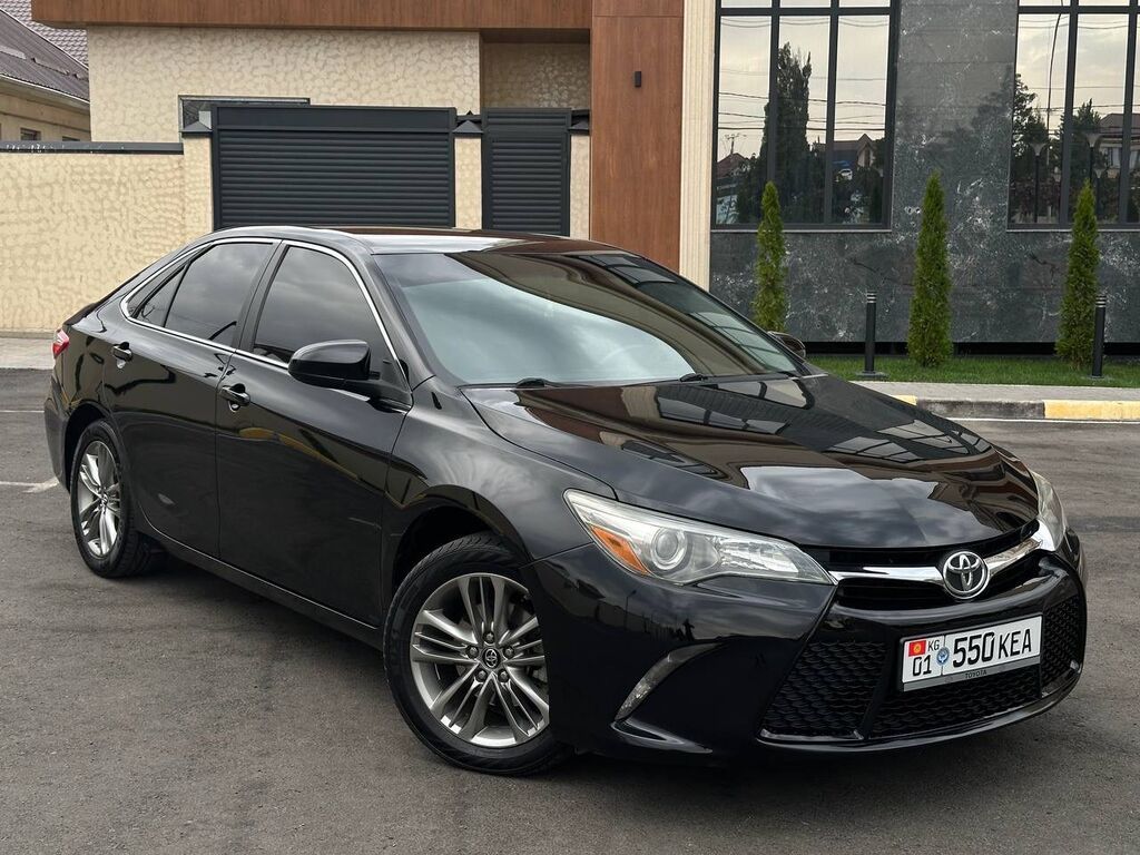 Toyota Camry: 2017 г., 2.5 л, Автомат, Бензин, Седан: фото 4