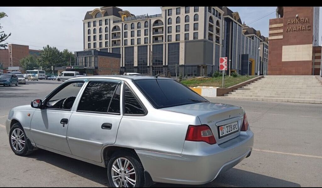 Daewoo Nexia: 2010 г., 1.5 л, Механика, Бензин, Седан: фото 7