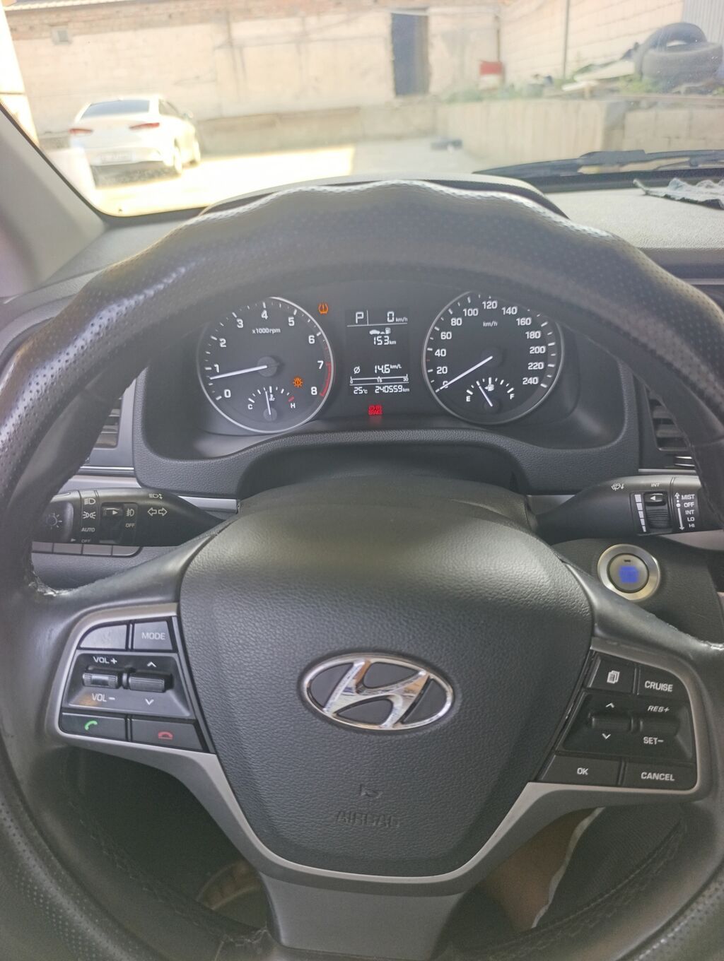 Hyundai Avante: 2018 г., 1.6 л, Бензин, Седан: фото 4