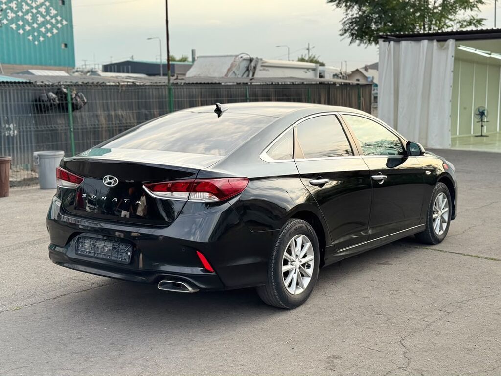 Hyundai Sonata: 2018 г., 2 л, Автомат, Газ, Седан — фото 5