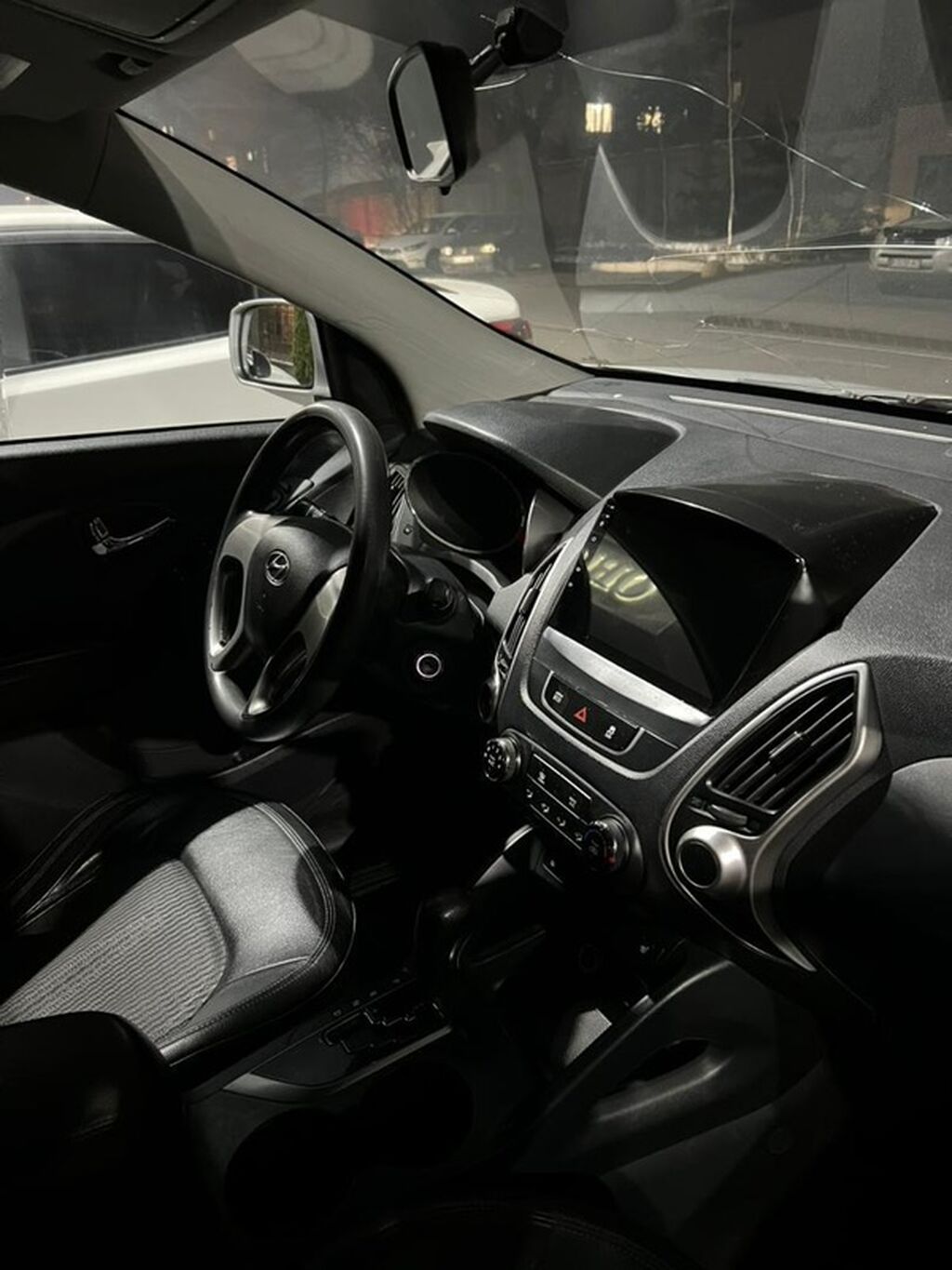 Hyundai Tucson: 2010 г., 2 л, Автомат, Дизель, Кроссовер: фото 6