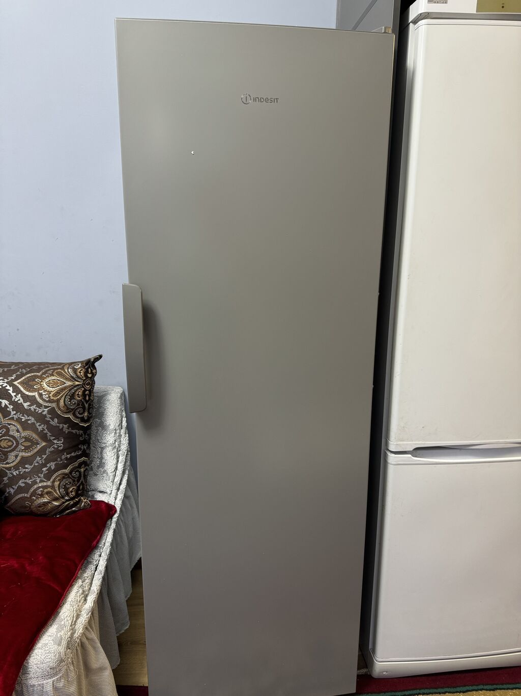 Продам новый морозильник Indesit No Frost: фото 2