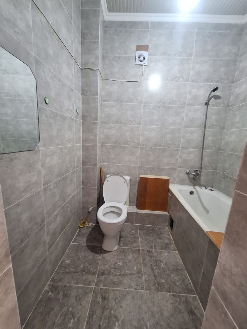 Сдаю маленькую студию . 2этаж.19кв. м. 2 человек. 22000 сом депозит: фото 3
