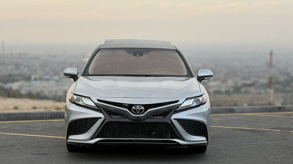 Toyota Camry: 2019 г., 2.5 л, Автомат, Бензин, Седан: фото 2