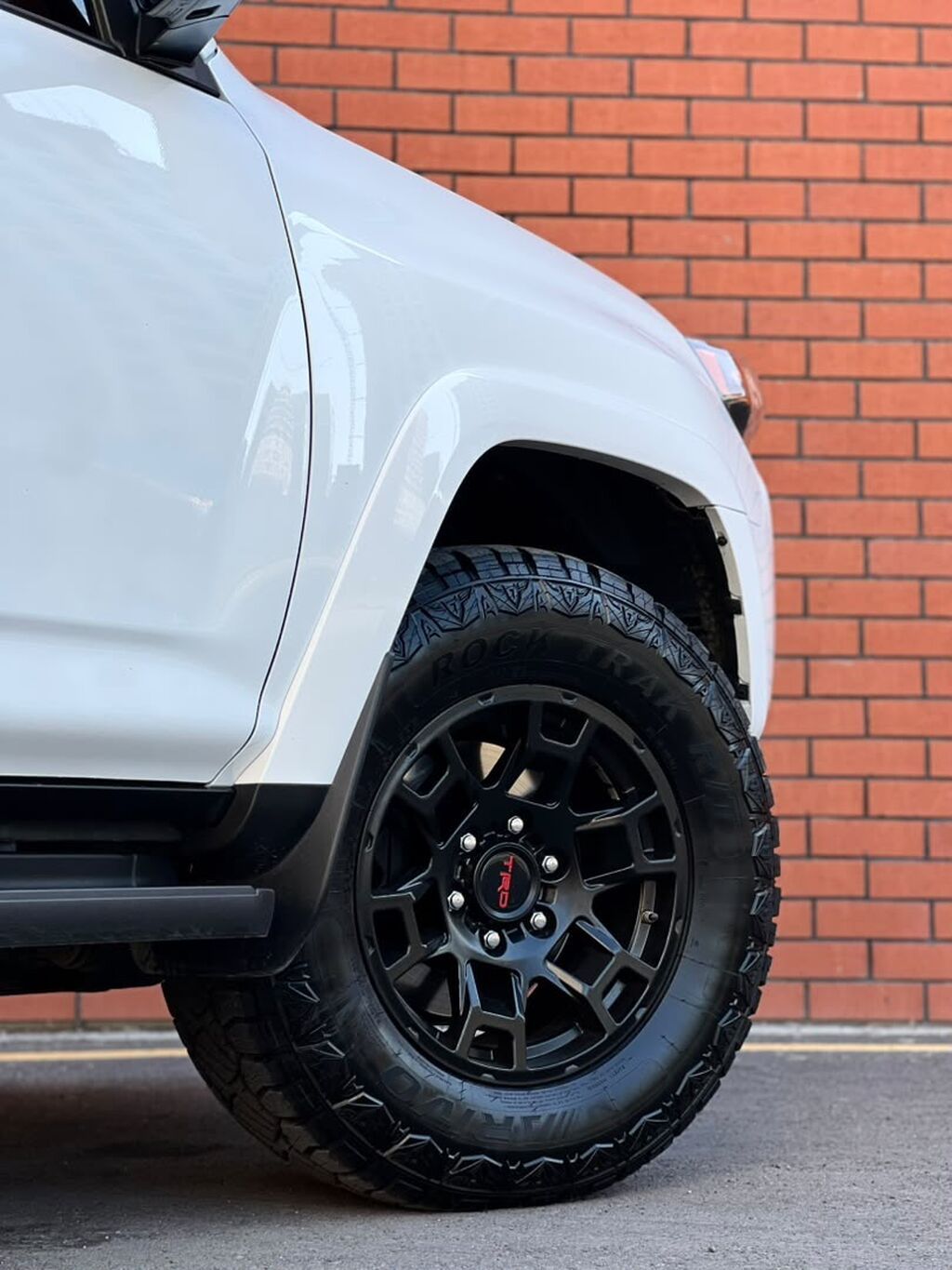 Toyota 4Runner: 2020 г., 4 л, Автомат, Бензин, Внедорожник: фото 6