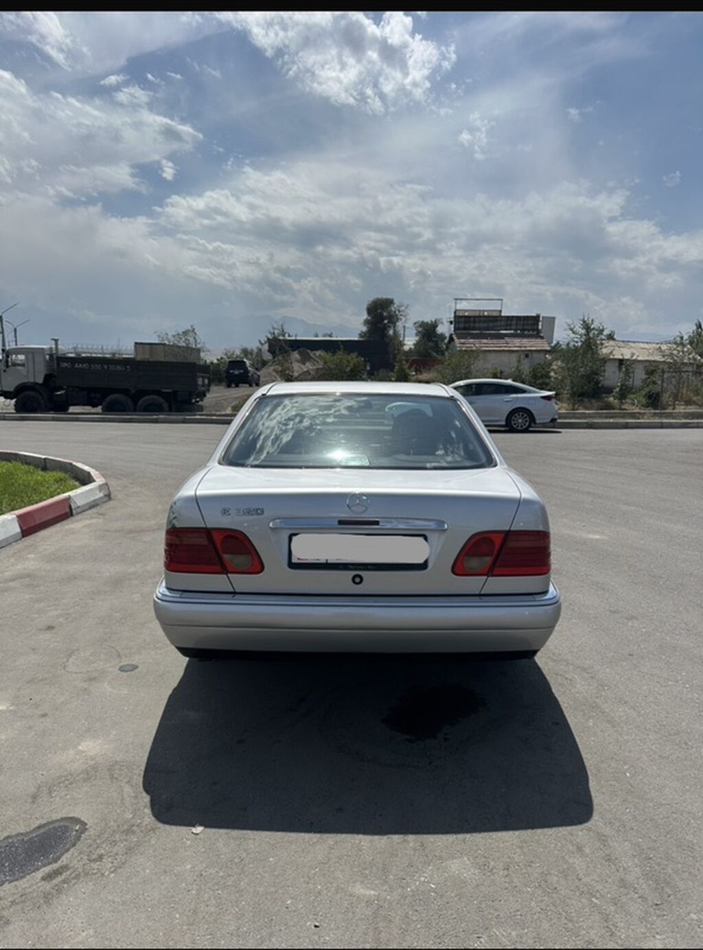 Mercedes-Benz E-Class 1999 г., седан: фото 6