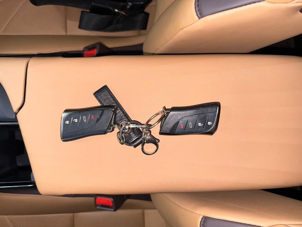 Lexus ES: 2019 г., 2.5 л, Автомат, Гибрид, Седан: фото 8