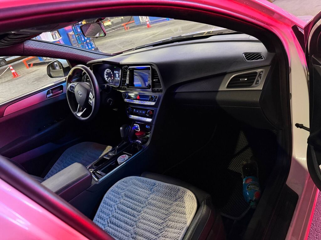 Hyundai Sonata: 2018 г., 2 л, Автомат, Газ, Седан: фото 8